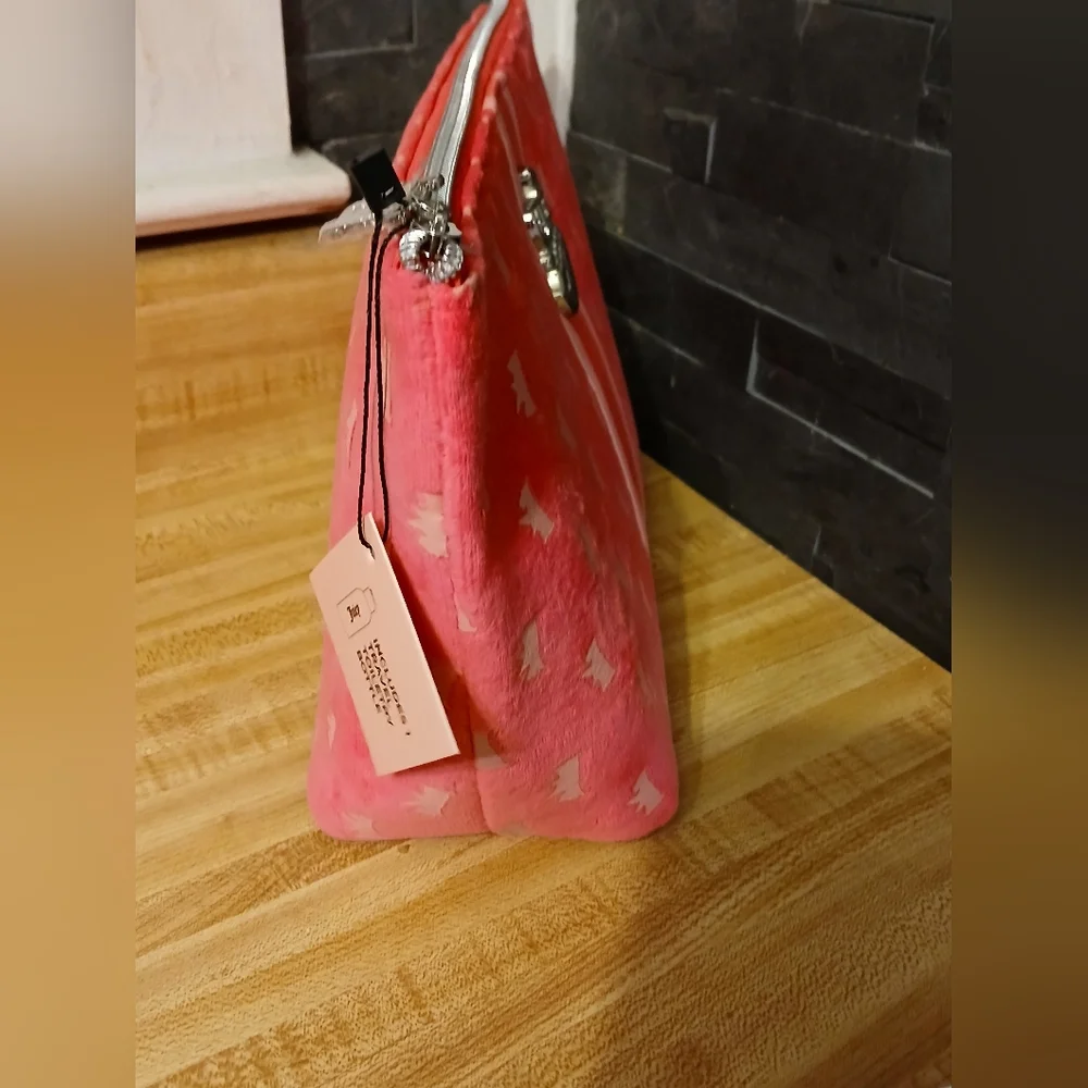 Juicy Couture NWT Pink/White & Silver Velour  Cosmetic Bag - Picture 4 of 4